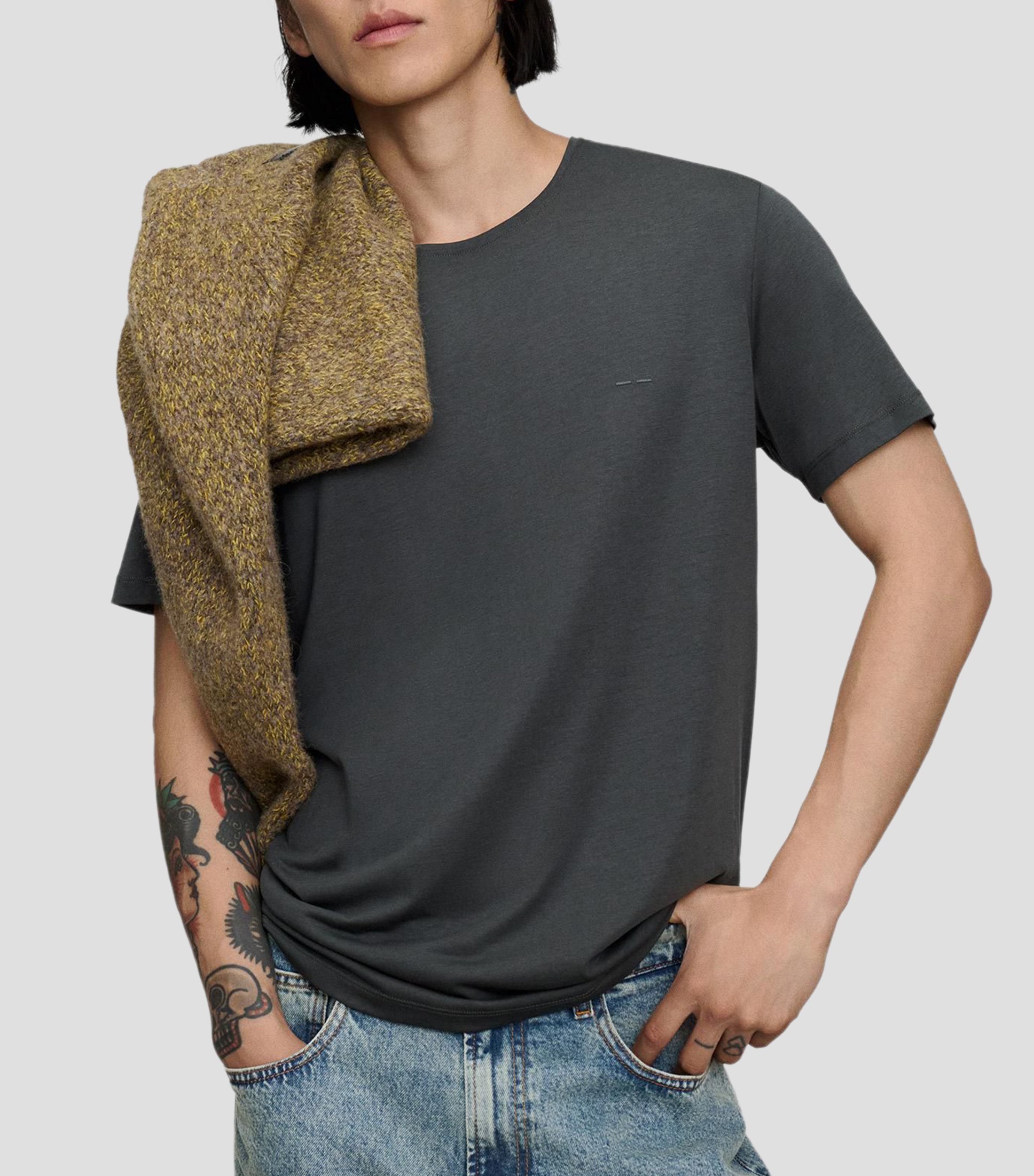 Playera cuello redondo manga corta lisa Hombre